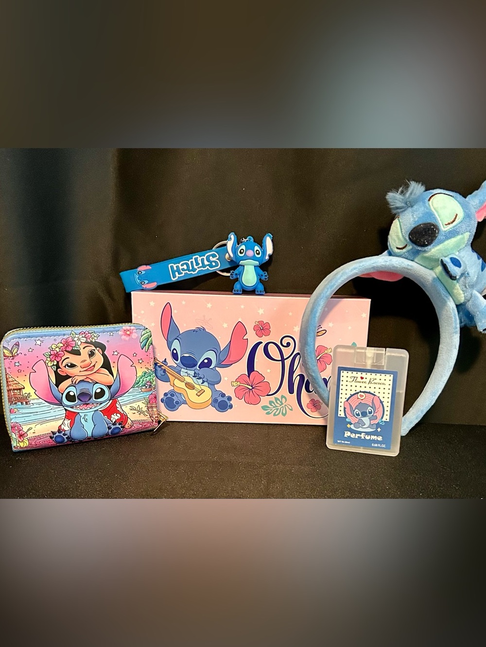 Stitch lipgloss set, wallet and more